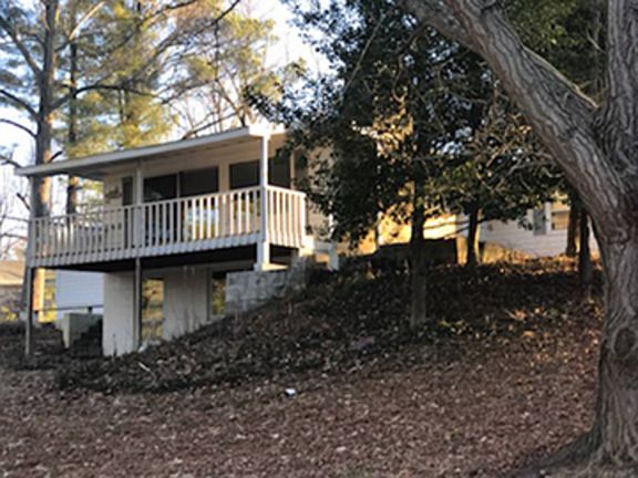 2nd image of 15 Park Ln