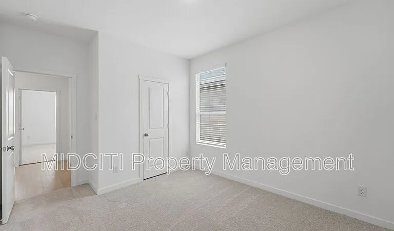 1304 Apron Trl — Photo 29