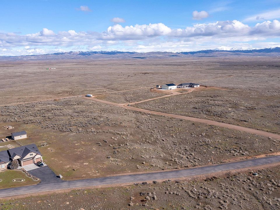 1st image of S Cessna Ave