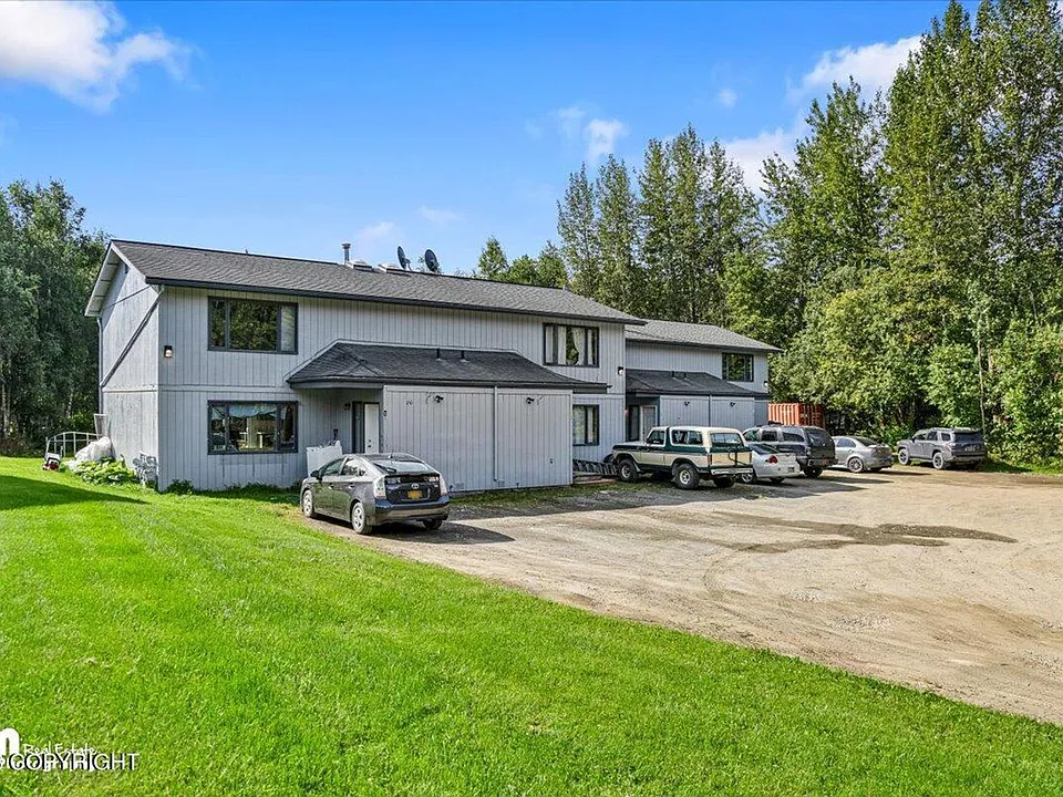 150 W Heritage Dr