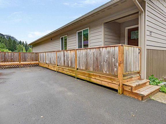 2nd image of 4090-12 Delta Dr