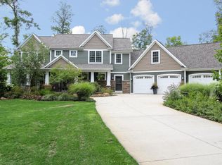 11441 Ridgeview Ln NW, Grand Rapids, MI 49534