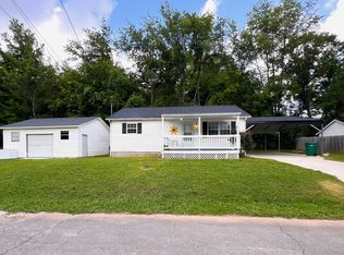 104 7th Ave SW, Winchester, TN 37398