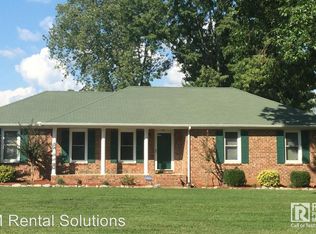 1010 Meadowbrook Rd, Murfreesboro, TN 37129