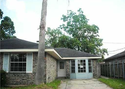 1st image of 2020 Yorktowne Dr