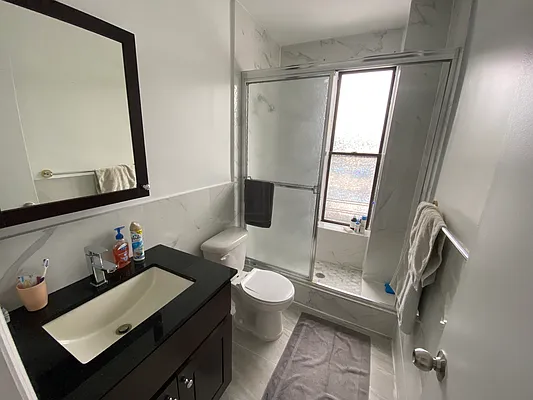 Rented by Premier Metro Realty Corp | media 5