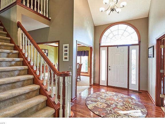 4th image of 20432 Scott Dr