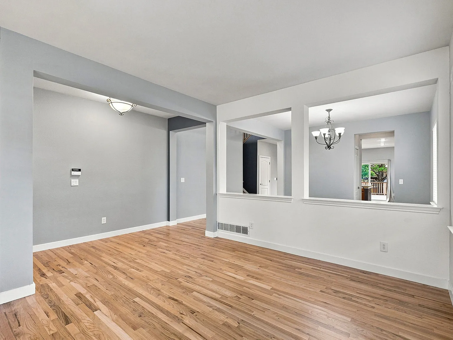 5 bed, 3128 sqft, $3,600 — Photo 3