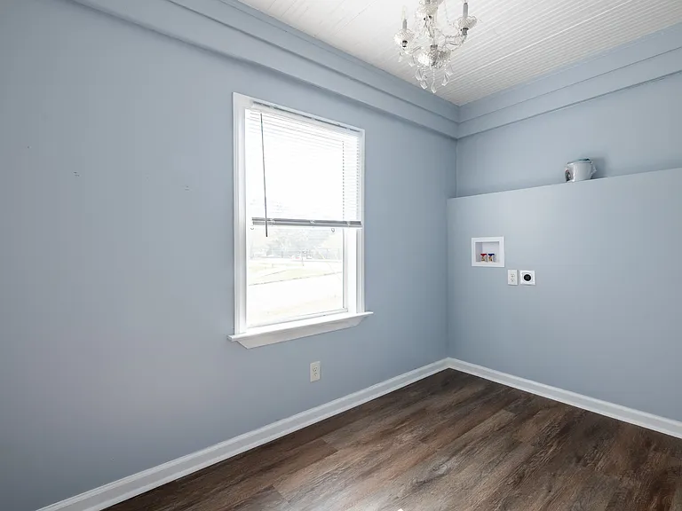 1443 Venetian Dr SW — Photo 12