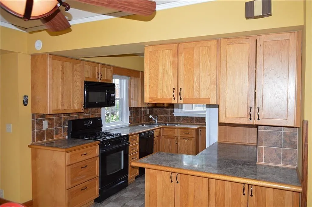 3 bed, 1162 sqft, $1,875 — Photo 4