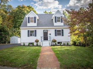 15 Noonans Ln, Holbrook, MA 02343