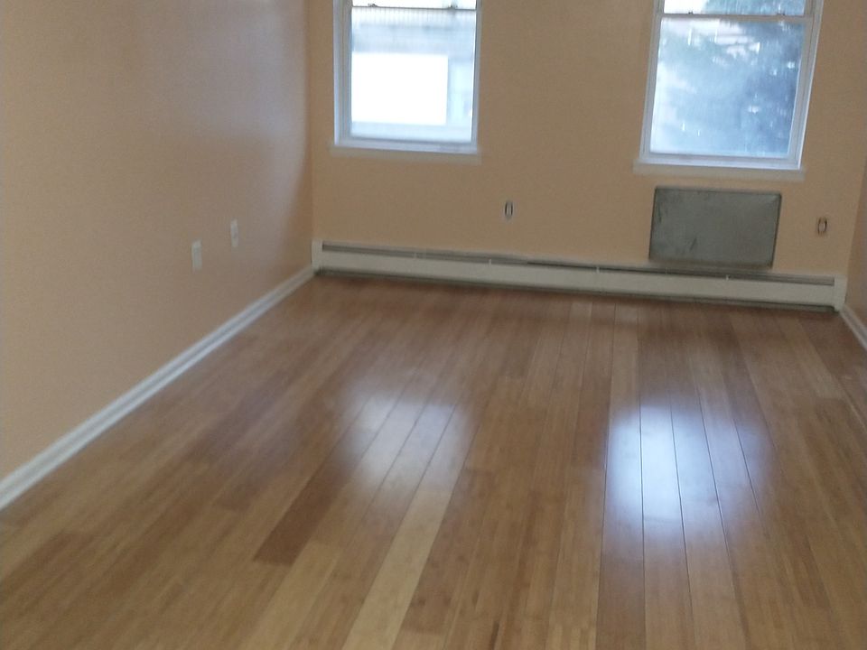 2nd image of 856 Elsmere Pl Floor 2