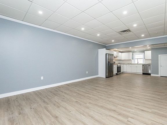 5th image of 324 Essex St Unit 3