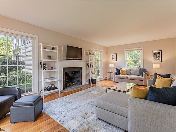 4th image of 17020 Lomond Blvd