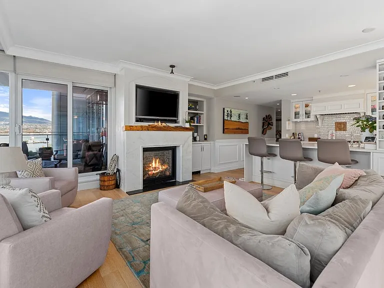 1281 Cordova St W #804 — Photo 8