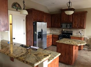 305 Woodland Springs Dr, College Station, TX 77845