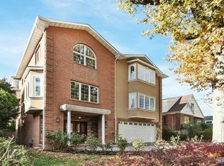 40 Knox Ave, Cliffside Park, NJ 07010