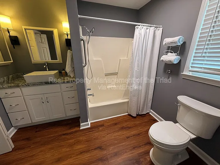 905 Old Winston Rd — Photo 9