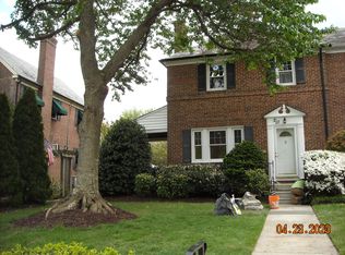 221 Dumbarton Rd, Baltimore, MD 21212