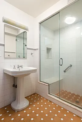 Rented by Compass | media 16