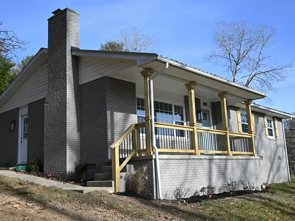 1805 Muddy Crk, Alderson, WV 24910