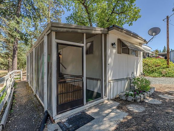 2nd image of 1281 Pleasant Valley Rd Space 28