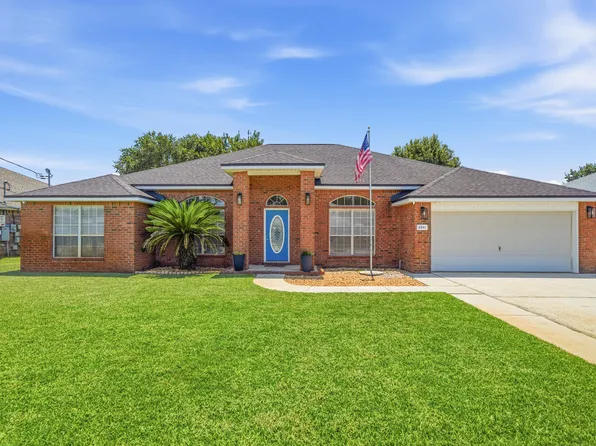8241 Cosica Blvd, Navarre, FL 32566