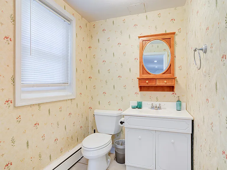7 Carol Ln — Photo 22