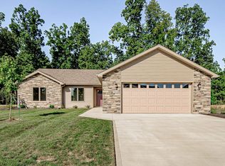 544 S Valley River Dr, Columbia City, IN 46725