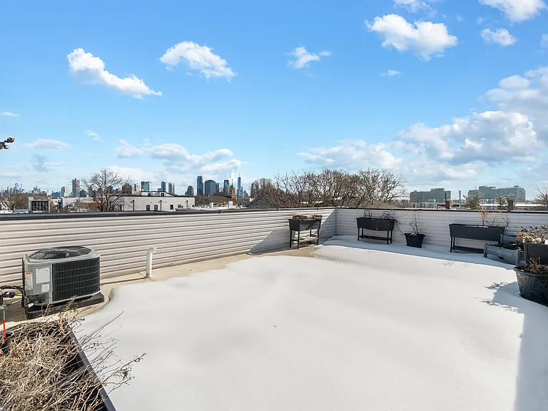 94 Van Horne St #2 — Photo 27