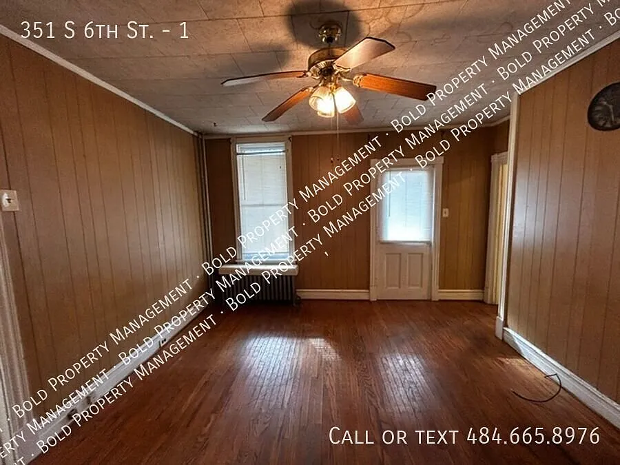 2 Bedroom 1 Bath Apartment — Photo 3