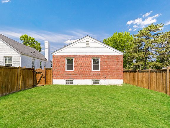 3rd image of 6704 Etzel Ave