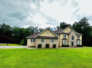 104 Tudor Pl, Daniels, WV 25832