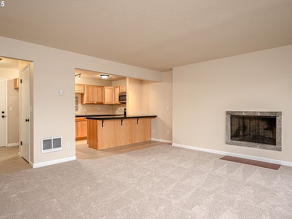 2nd image of 10090 SW Beaverton Hillsdale Hwy APT 16