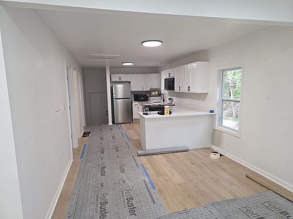 2nd image of 3834 Ohio St