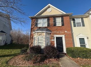 1844 Olivers Crossing Cir, Winston Salem, NC 27127