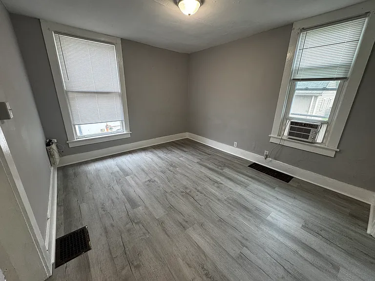 826 Columbia Ave #4 — Photo 7