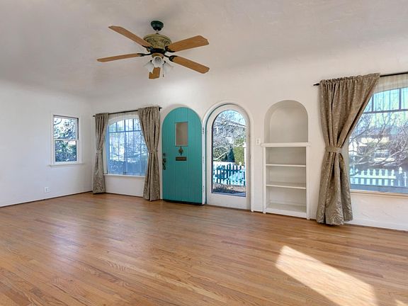 3rd image of 1739 Mountain Ave
