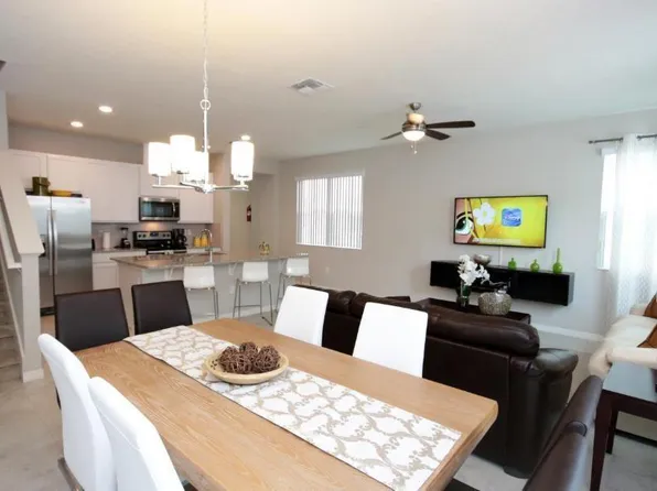 5127 Crown Haven Dr, Kissimmee, FL 34746