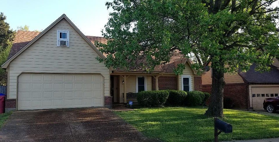 1st image of 5163 Barkshire Dr