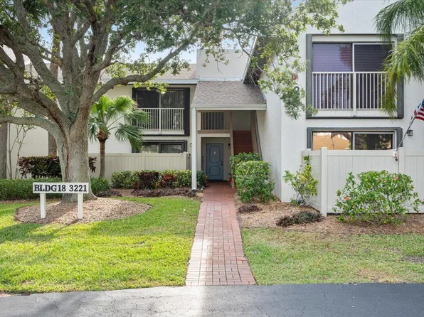 3221 S Lakeview Circle #18205, Fort Pierce, FL 34949