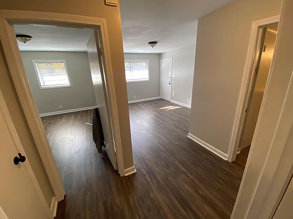 5th image of 105 E Harson St #105C