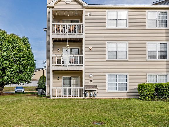 3rd image of 2705 Preston Woods Ln APT 12
