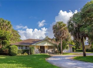 2082 SE Riverside Dr, Stuart, FL 34996