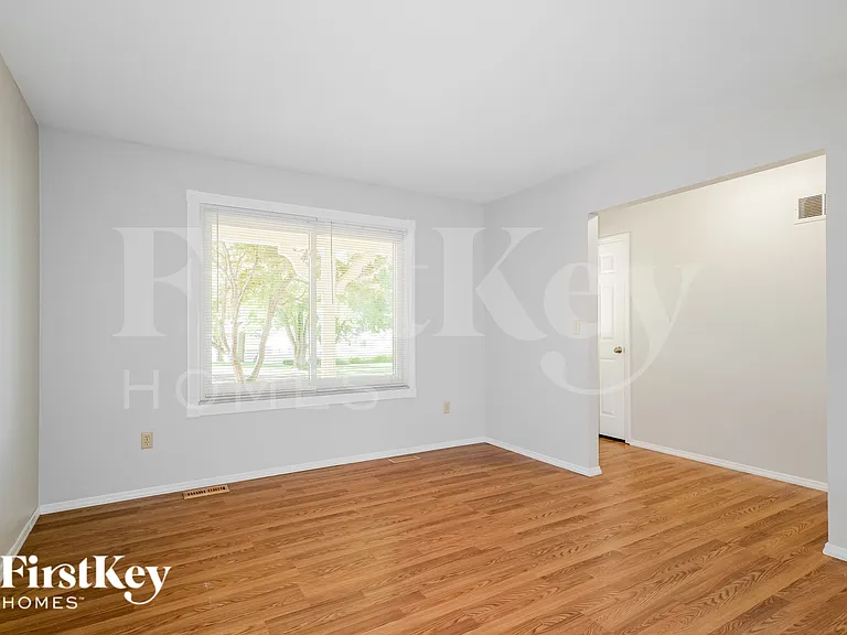 382 Beaver Lake Dr — Photo 5