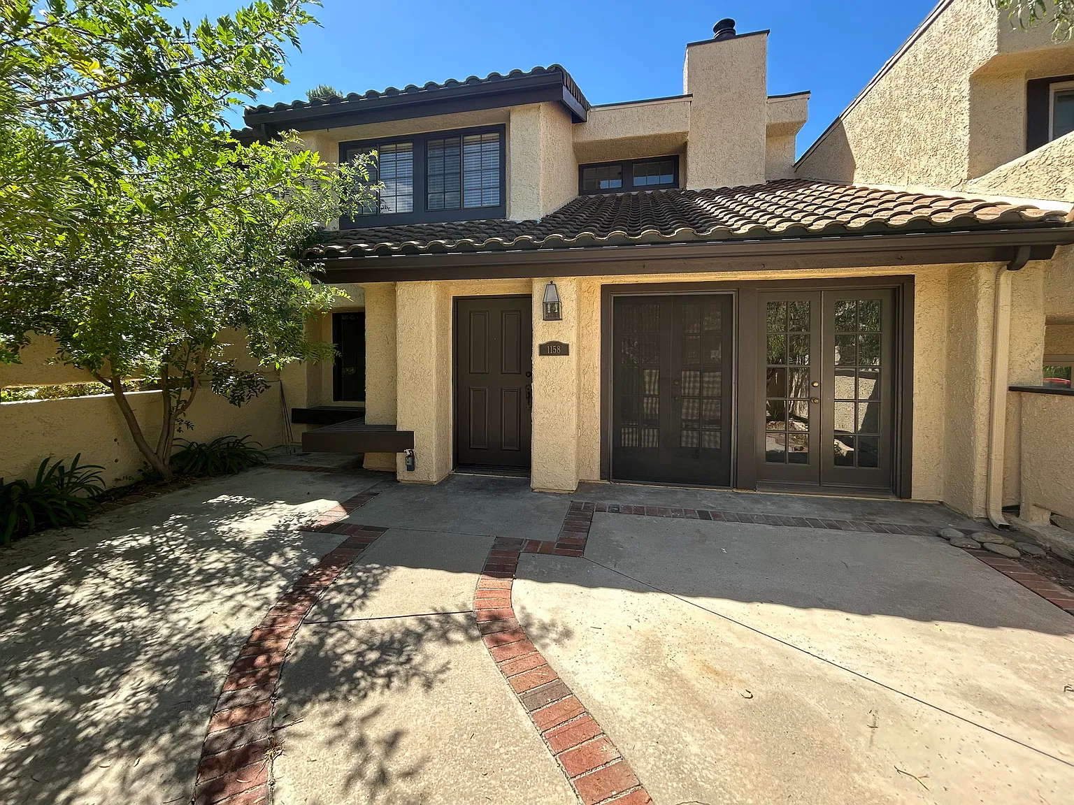 2 bed, 2.5 bath, 1233 sqft, $3,275 — Photo 1