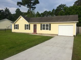 432 Oregon Trl, Hubert, NC 28539