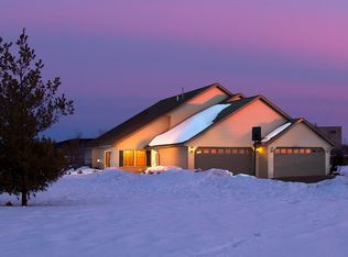 756 Wilfred Rd #B, Hudson, WI 54016