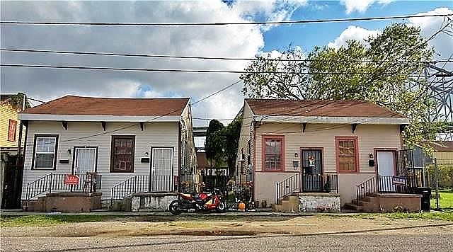 1st image of 327 Socrates St