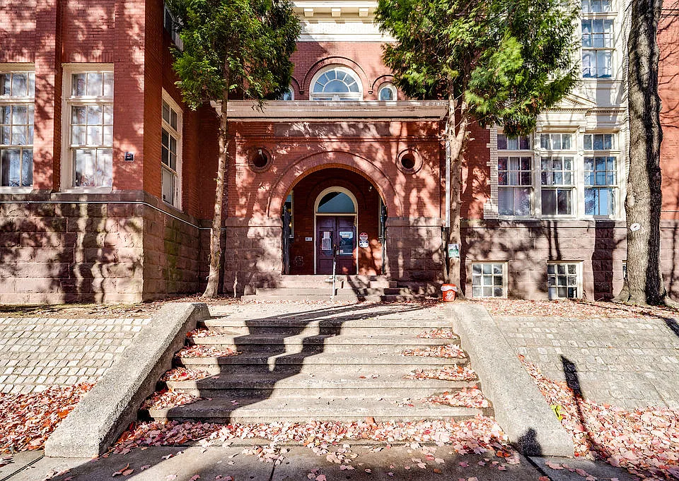 Grammery Court Apartments